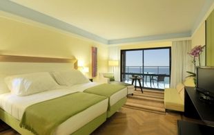 Hotel Pestana Promenade***** / Doppelzimmer seitl. Meerblick